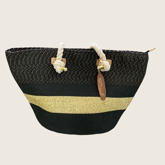 Sun N’ Sand Tote - Picture 3 of 4